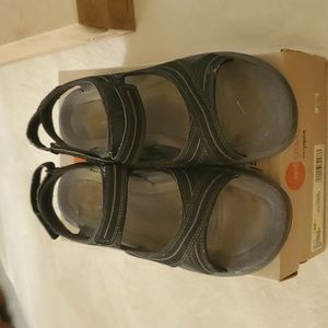 Easy Spirit Sandals